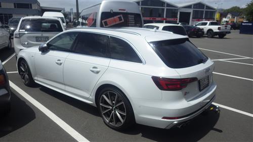 AUDI RS4 STATIONWAGON 2015-CURRENT